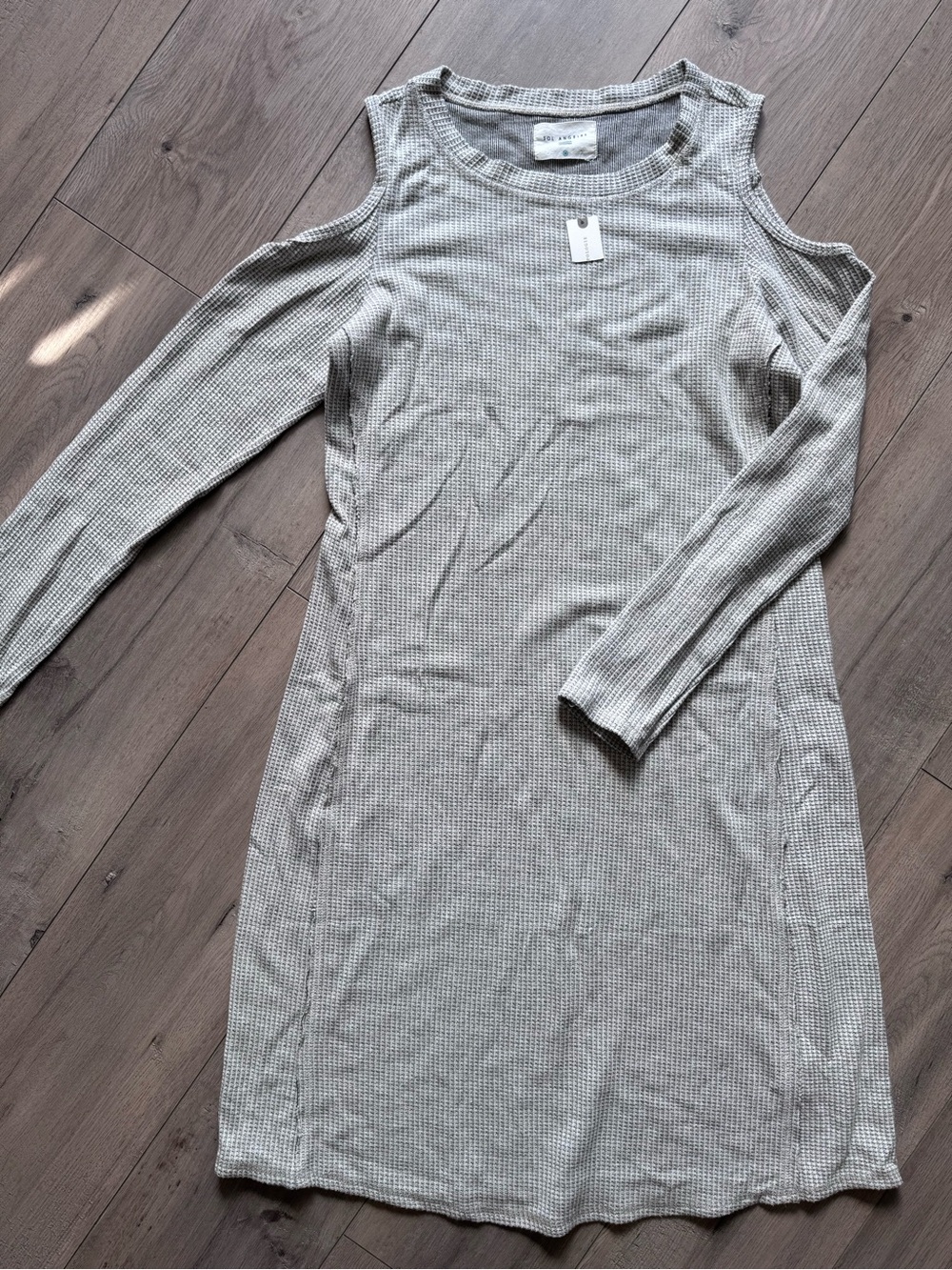 Sol Angeles M Gray Waffle Cold-Shoulder Long Sleeve Dress NWT Boho